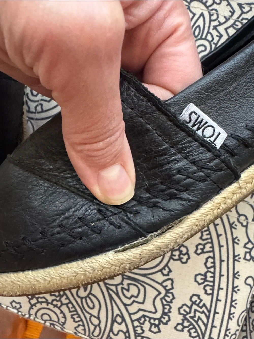 Vintage Toms Women's Black Leather Slip-On Espadrilles